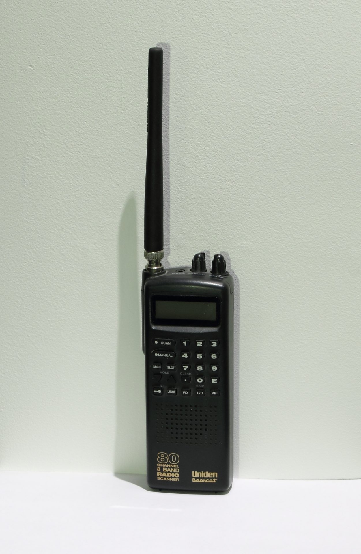 Uniden Bearcat radio scanner receiver